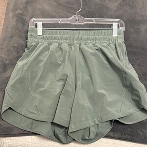 lululemon athletica track that high rise lined short 5”